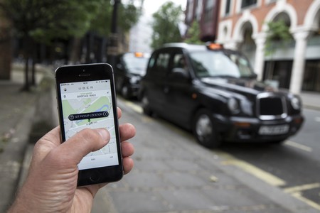 Kiến nghị chính phủ tạm dừng hoạt động của taxi uber, grab